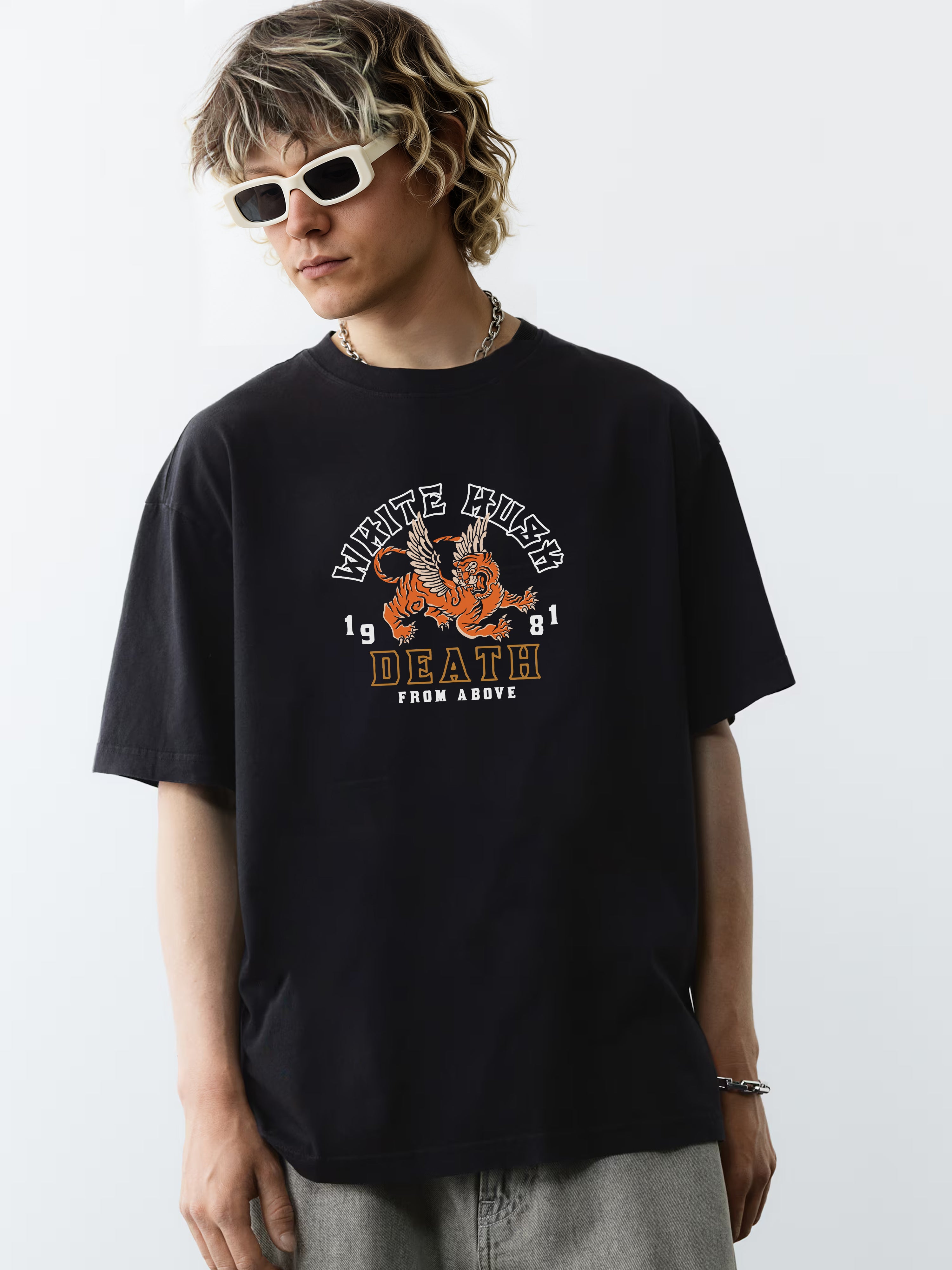 Flying Tiger - Oversized Tshirt - OMNIVERSE©