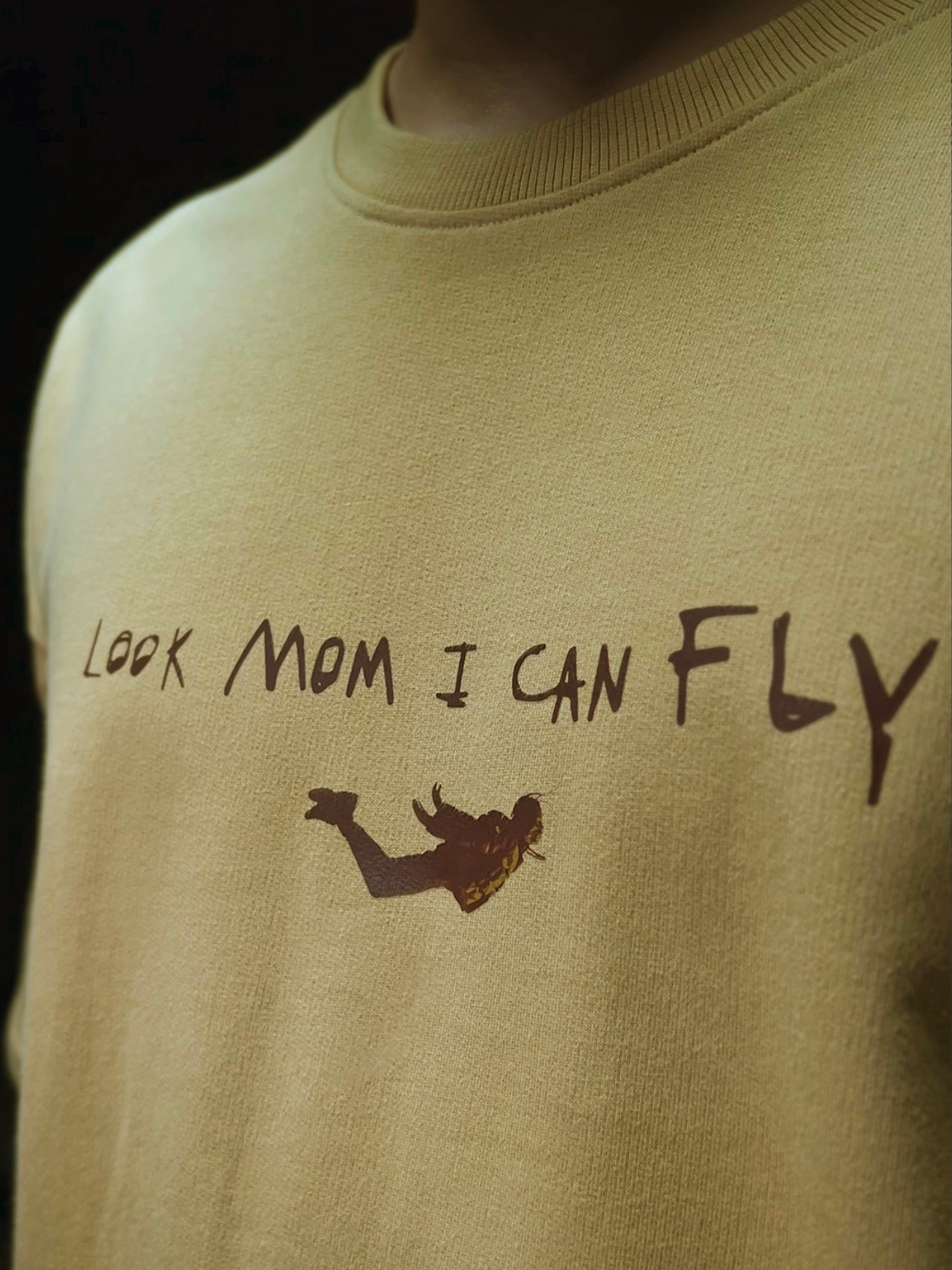 Look Mom I Can Fly - Travis Scott - Oversized Tshirt - OMNIVERSE©