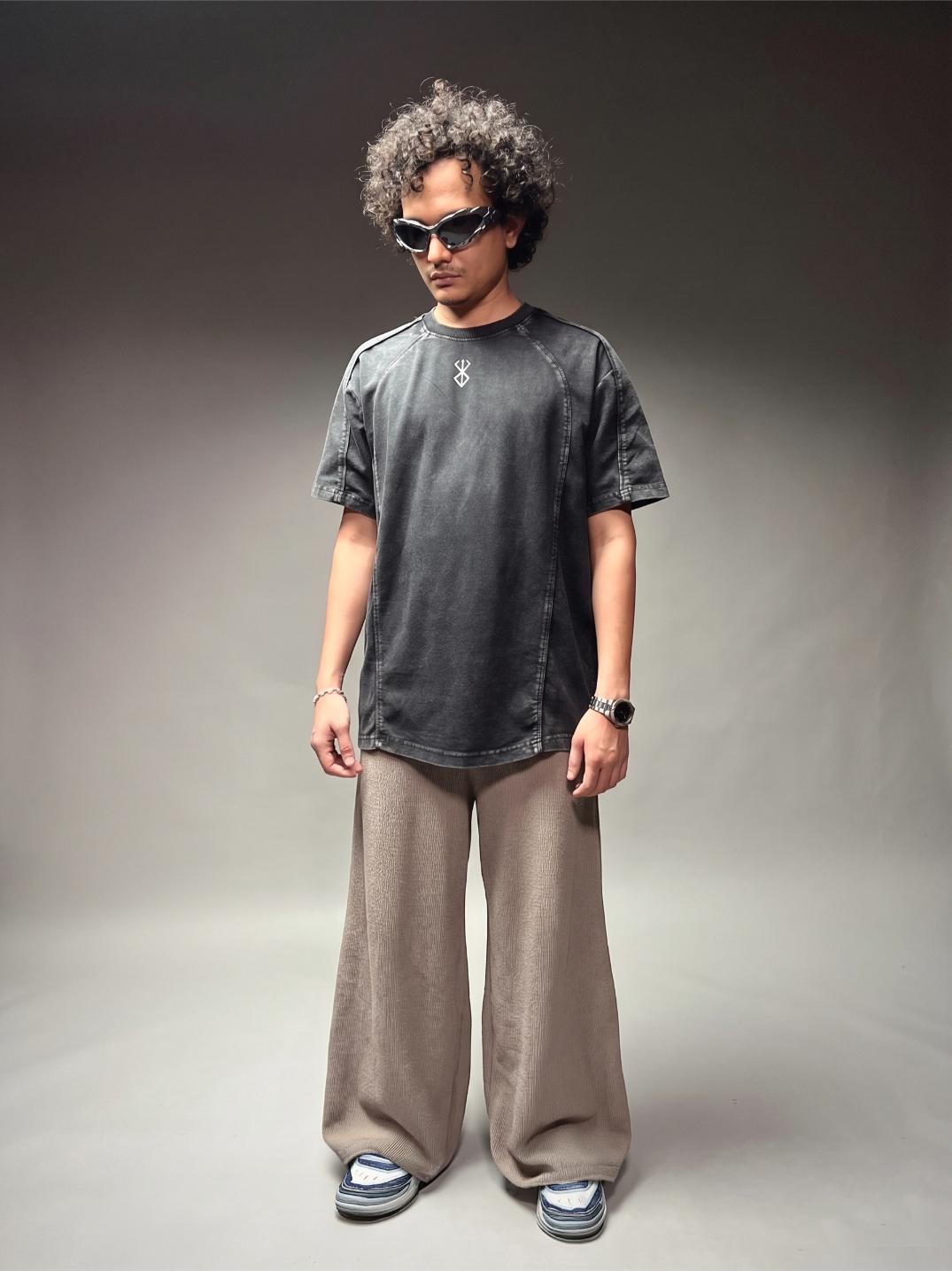 The SIGIL Vest - Berserk - Relaxed Fit Tshirt