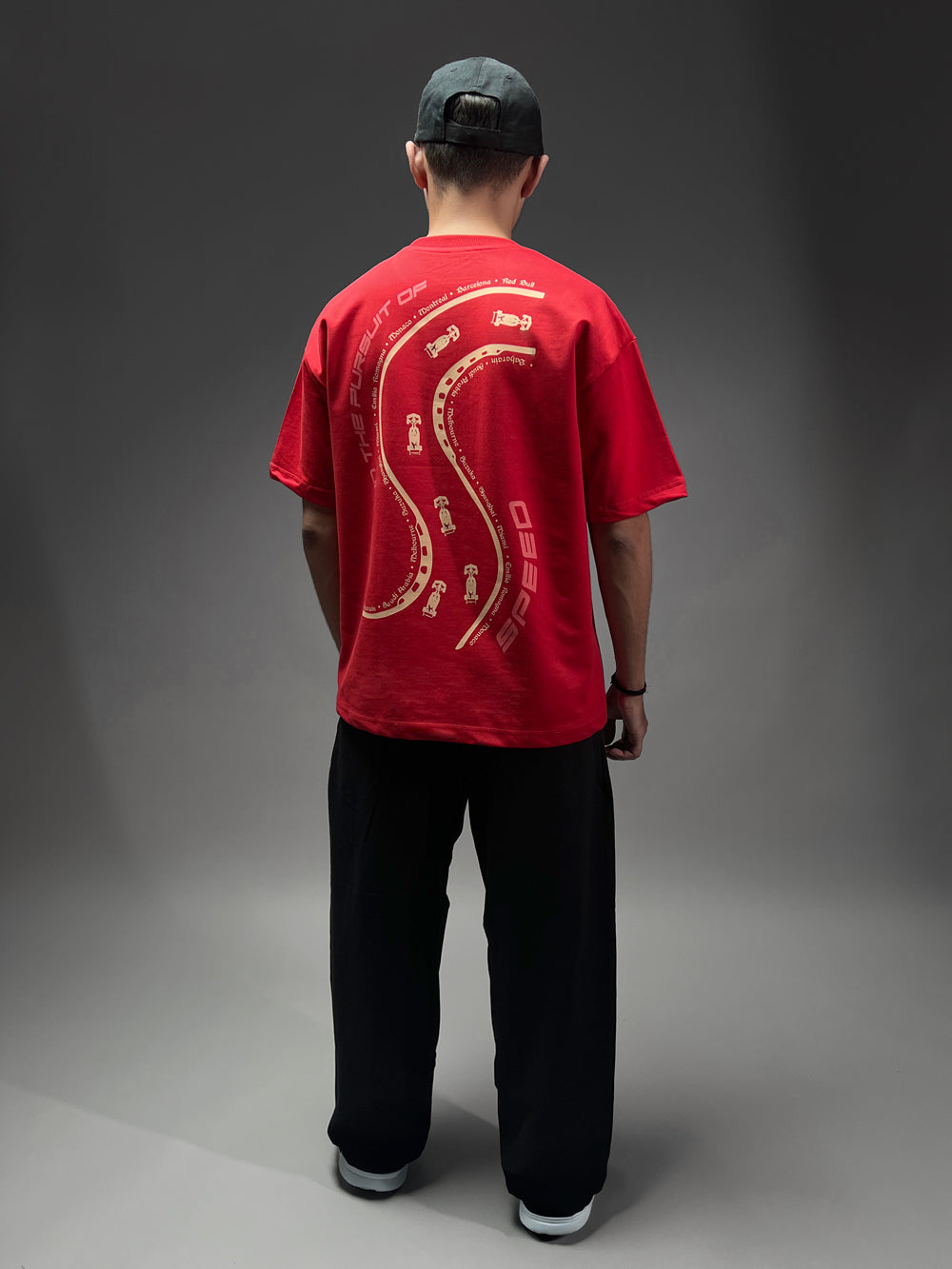 In Pursuit of Speed - Oversized Tshirt - OMNIVERSE©